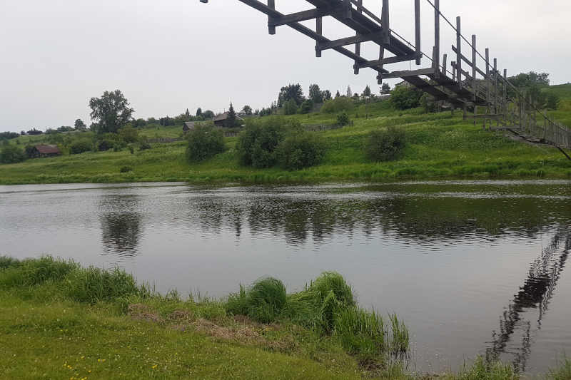 Семейные сплав на катамаране по реке Реж